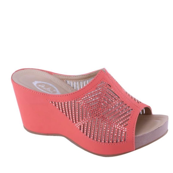 2 Left! Italina Fuchsia Pink Sequin Gem Embellished Platform Comfort Mule Wedge - Picture 8 of 10